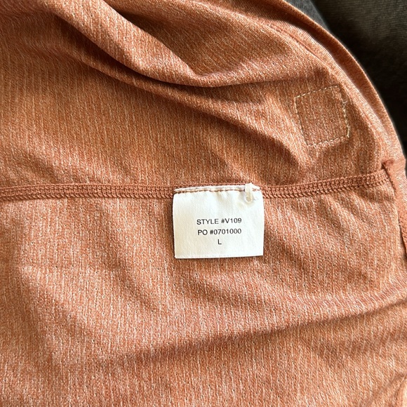 Vuori Strato Tech Pocket Tee - Picture 5 of 5